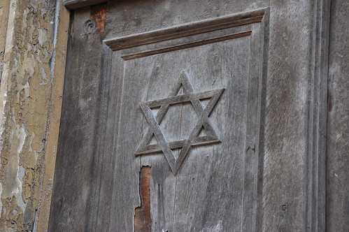 Pápa Synagogue, North Side, Door Detail