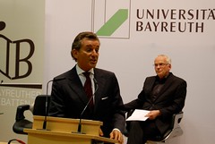 Michel Friedman -Erster Redner Pro Leitkultur- eröffnet die Dabatte&hellip;