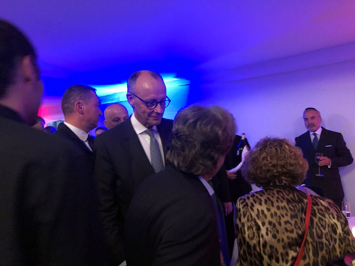 Friedrich Merz auf dem Empfang nach der Rede